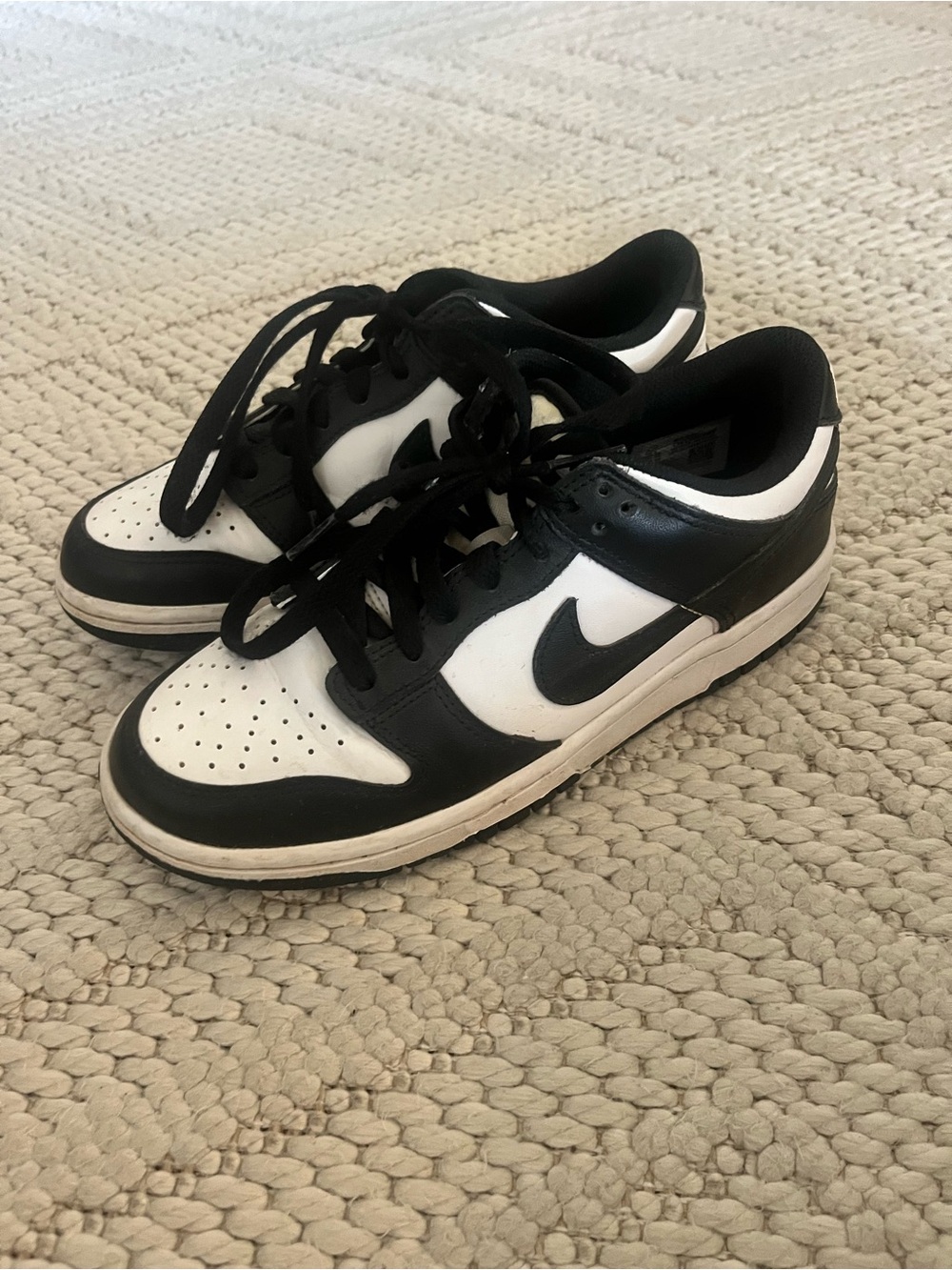 Nike Panda Dunks! women’s/kids